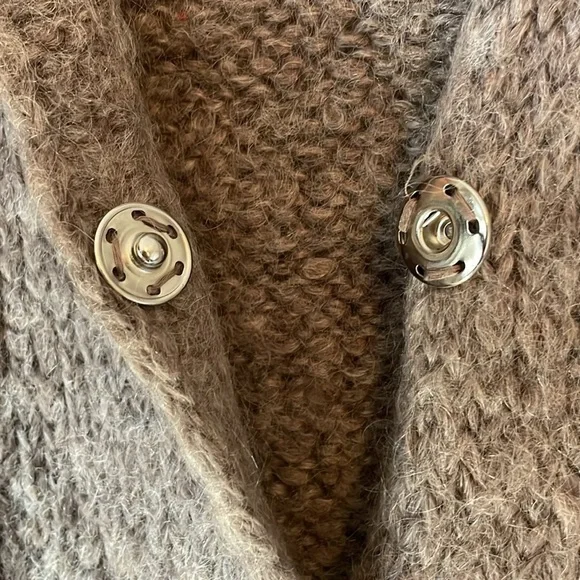 LAURIE B WOOL SOFT BROWN LONG SLEEVE SNAP BUTTON COLLARED CARDIGAN SWEATER, M - Picture 8 of 8